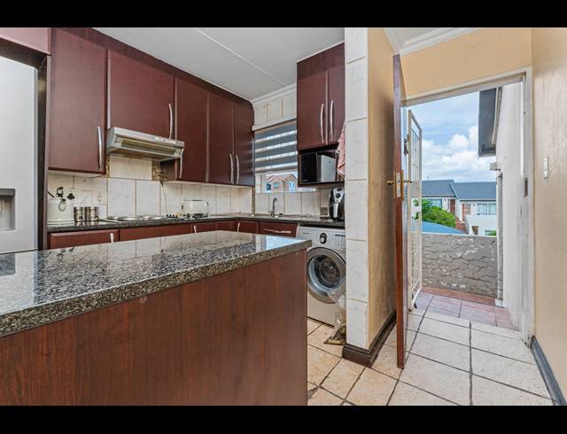 3 BEDROOM APARTMENT FOR SALE IN VORNA VALLEY